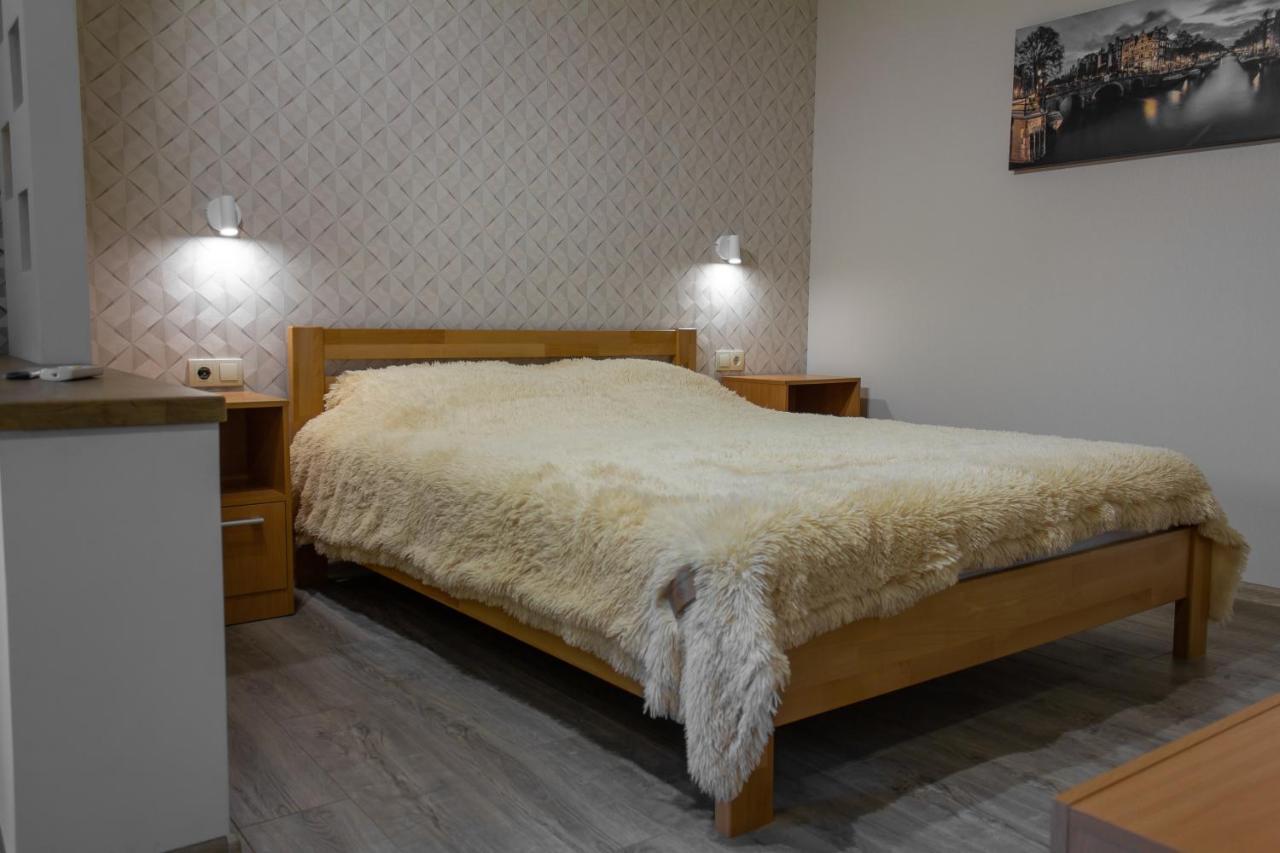 Уютная Vip-Студия В Центре. Vinnytsia Exteriör bild