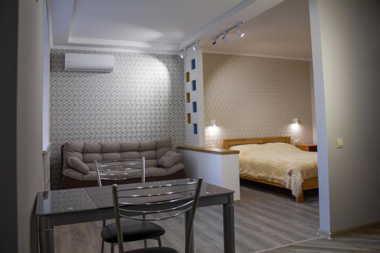 Уютная Vip-Студия В Центре. Vinnytsia Exteriör bild